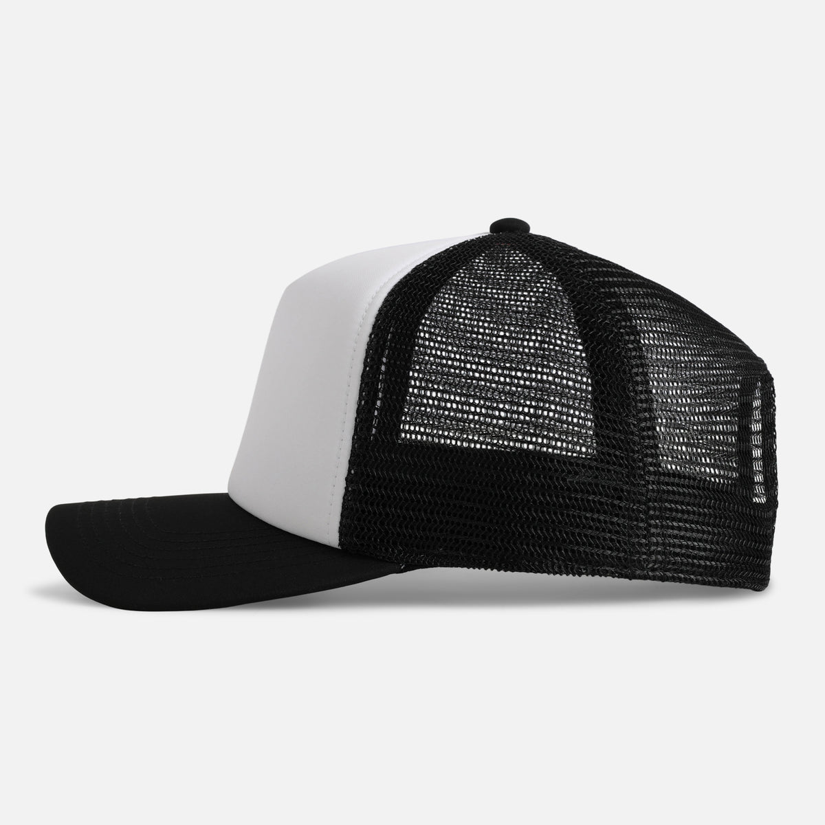 | Color: Black / White
