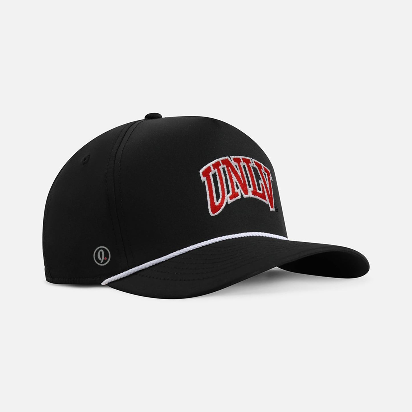 | Color: Black / White