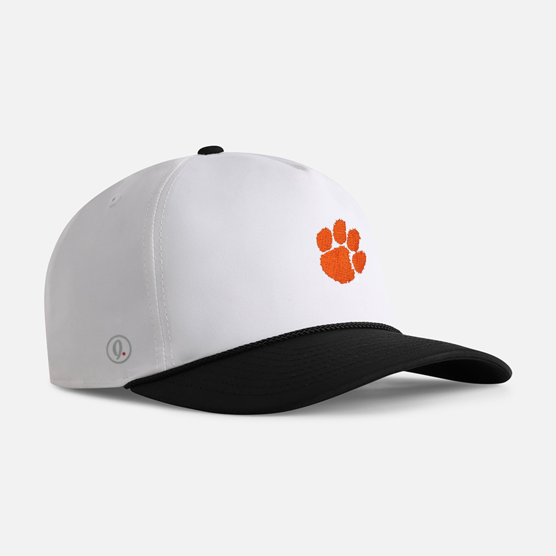 | Color: White / Black