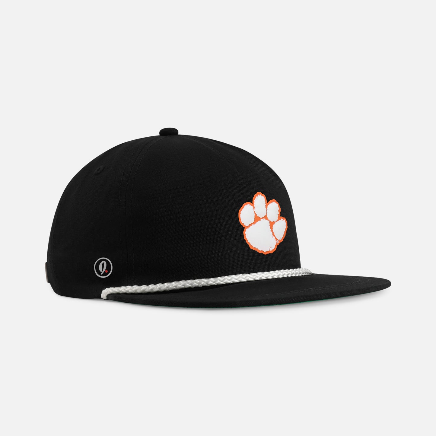 | Color: Black / White